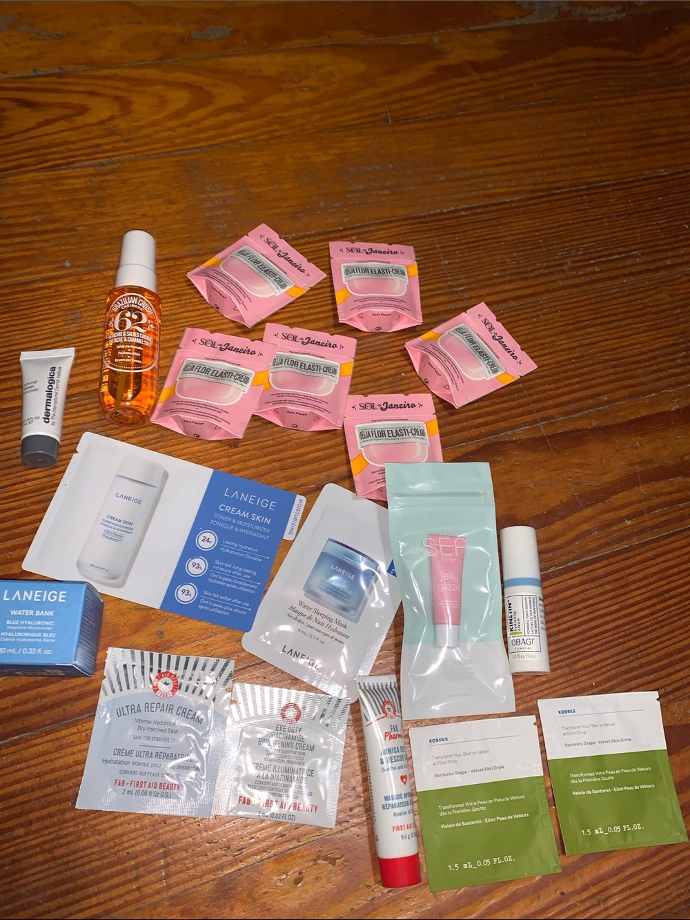 LANEIGE Skincare Sample Set with Pink Sachets and Blue Card
